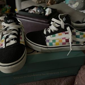 Girls Vans size 3 great condition!